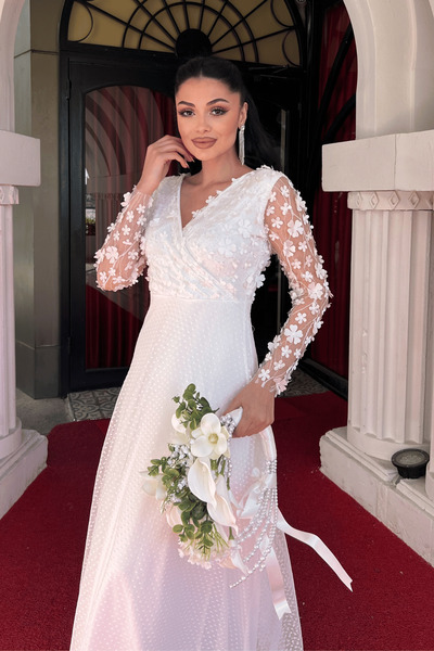 giyimmasalı Üç Boyutlu Çiçekli Elbise - Beyaz