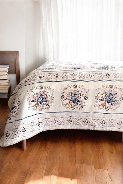 Alla Turca Double Cross Stitch Patterned Pique – Indigo |   200X240 cm |   100% Cotton