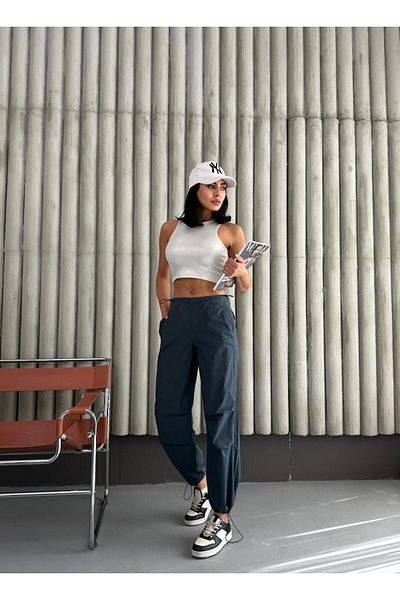 Zeo Basic Parachute Pants with Knee Pleats