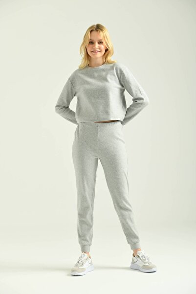 MOVİMENT مجموعة ملابس علوية وسفلية محبوكة بمظهر تريكو رمادي