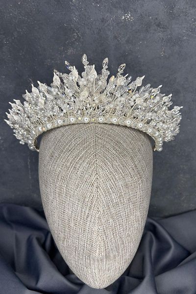 Hayalperest boncuk Sedia Intensely Embroidered Pearlescent Crystal Bridal Crown Hair Accessory