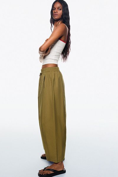 Bershka Cropped barrel trousers