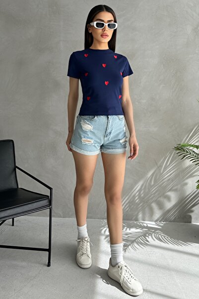 BAİA COLLECTION Жіноча футболка з синім серцем і велосипедним коміром