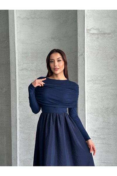MEECY MNK MODELL GROSSE SCHÜRZE GERAFFTES TROCKENES KLEID