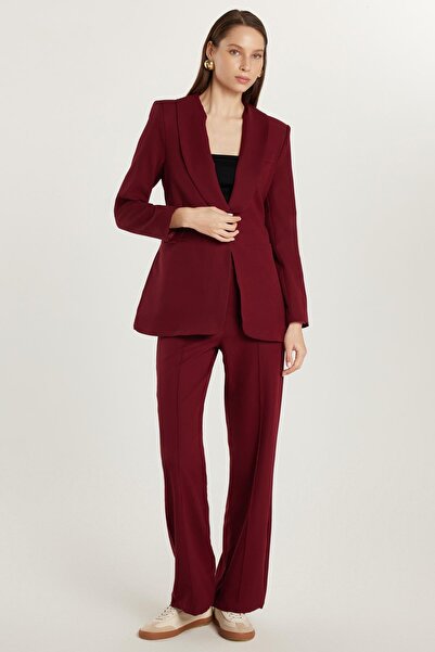 Tudors Women's Standard Fit Long Sleeve Double Breasted Lapel Button Burgundy Jacket Pants Suit