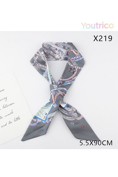 Youtrico Scarf with Chess & Card Patterns