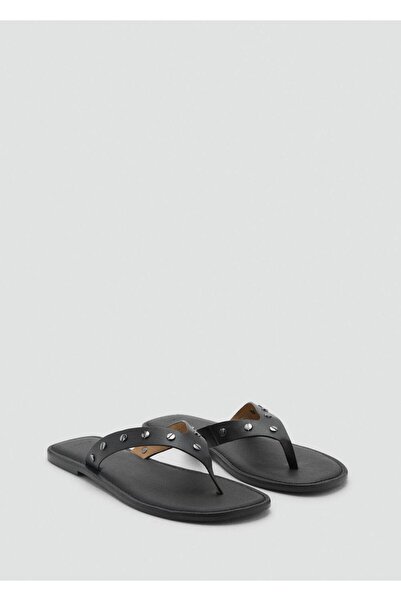 Mango Teen Zımbalı deri sandalet