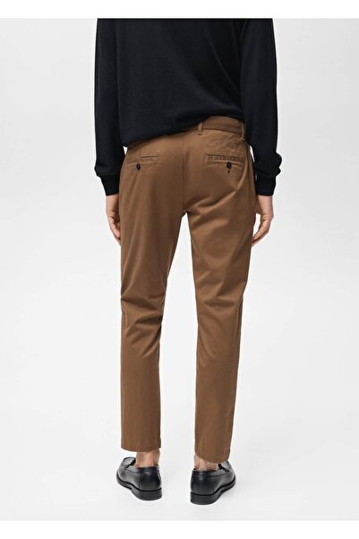 MANGO Man Daralan kısa paçalı chino pantolon