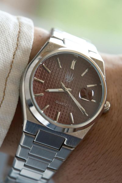 WATCHOFROYAL Vortex Silver Claret Red Steel Wristwatch