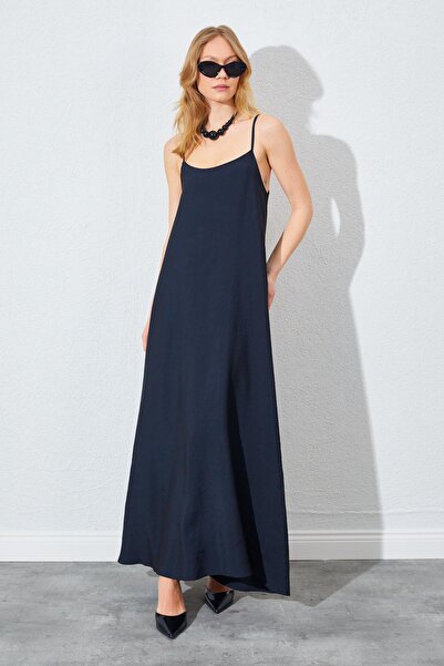 TENA Γυναικείο φόρεμα με μαύρο U-λαιμόκοψη Casual Modal