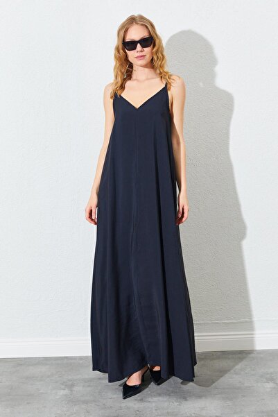 TENA Γυναικείο φόρεμα από ύφασμα casual με λαιμόκοψη σε μαύρο χρώμα