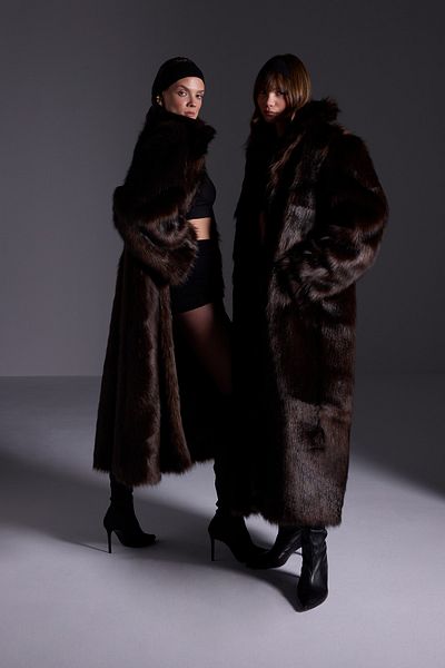 Açelya Okcu Premium English Collar Mob Wife Faux Fur Maxi Women's Coat