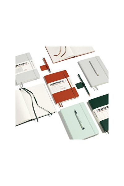 Leuchtturm1917 Leuchttrum 1917 Medium(A5) Sert Kapak, 251 Numaralandırılmış Noktalı Sayfa Defter Sky 369788