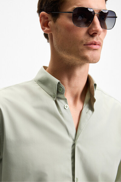 GRIMELANGE RISTO Erkek Düğmeli Yıkama Sonrası Ütü İhtiyacını En Aza İndiren Kumaş Gömlek Yaka Manşetli Yeşil Gö