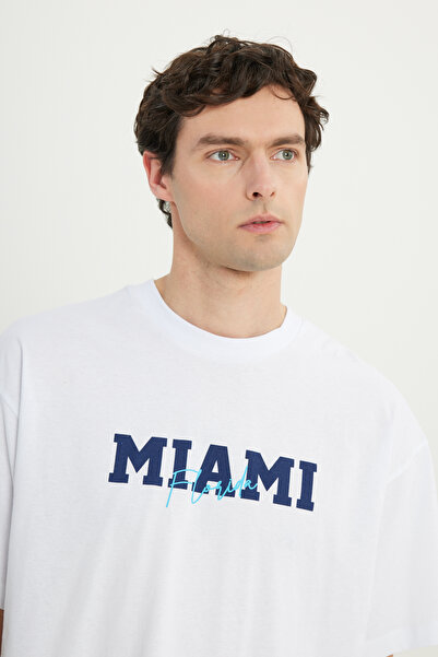 AC&Co / Altınyıldız Classics Ανδρικό μπλουζάκι με λαιμόκοψη σε λευκό-ναυτικό μπλε oversize 100% βαμβακερό φαρδύ κομμένο μπλουζάκι