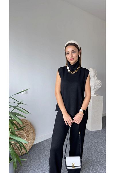 BEBE PLUS بدلة نسائية ذات ياقة مدورة ناعمة الملمس بدون أكمام