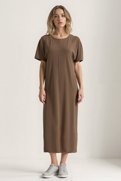 Vitrin Велосипедний комір, короткий рукав, сукня