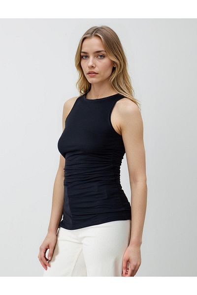 Jimmy Key Black Straight Cut Round Neck Sleeveless Long Knitted Blouse