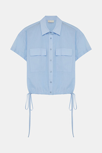 W Collection AÇIK MAVİ BELİ BÜZGÜ DETAYLI GÖMLEK