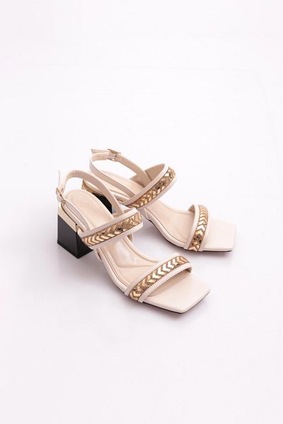 DGN 400 de pantofi cu toc pentru femei cu accesorii metalice