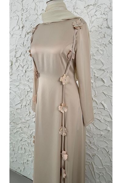 noyacollection Evening Dress with Flowers on Two Sides