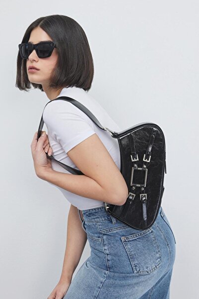 KADRİYE BAŞTÜRK Tina Baugette Bag Black