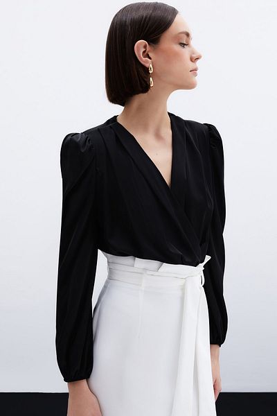 Sateen Bluză body din satin cu două piepte - neagră