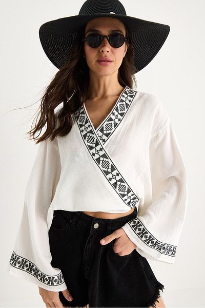 Bianco Lucci Bluză kimono din muselină cu mâneci evazate, brodate, cu șireturi, pentru femei 7014 60283386