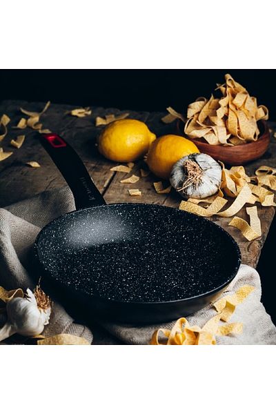 MONİX Monix Titan Rock pan, Quantanium non-stick coating, aluminum 4 mm, 24 cm