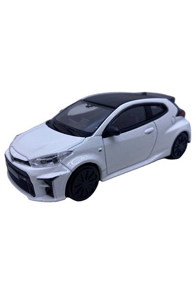 JPT Toyota GR Yaris 1:43 White Model Car - Bburago Street Fire