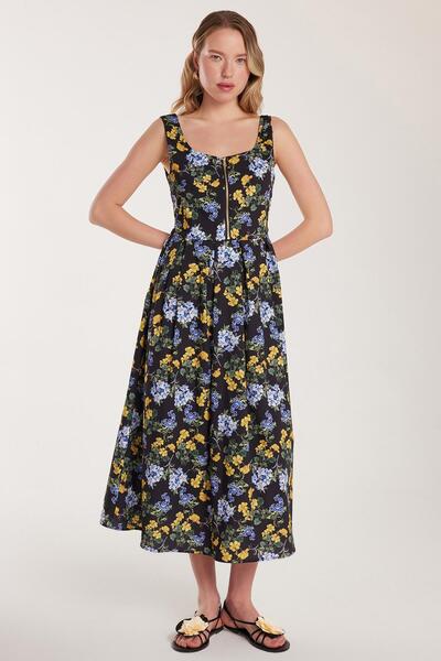 Tudors Жіночий стандартний крій, нормальний крій, сукня з квадратним коміром ...