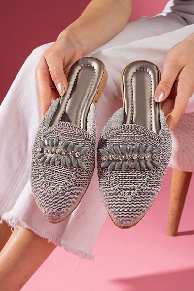 FUGA MODA Gray Stoned Yamal Straw Slippers