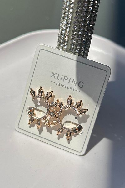 TAKIŞTIR أقراط Xupıng من الفولاذ بتفاصيل حجر ذهبي اللون (زوج)