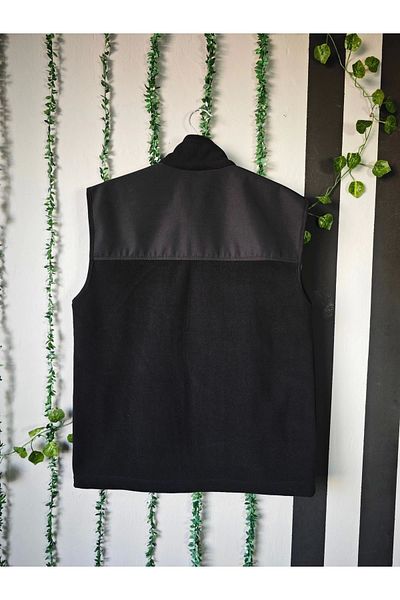 dafri Black Fleece Vest