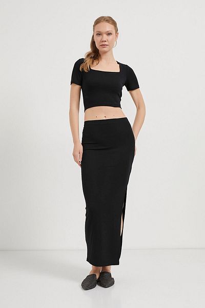 Arma Life Women's Crop Blouse Slit Stretchy Skirt Black Bottom Top Set