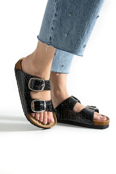 COMFORT OF PANTOFOLE Black Patent Leather Two Buckle Slippers