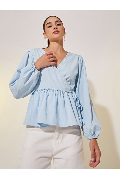 Styli بلوزة ملفوفة بأكمام طويلة وتفاصيل لؤلؤية