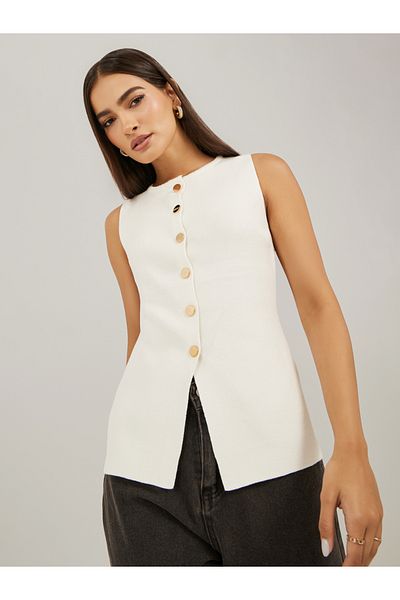 Styli Plain Sleeveless Waistcoat Look Knit Top
