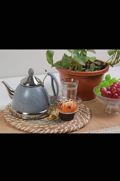 Generic ابريق لشاي والحليب