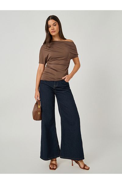 Styli Asymmetric Neck Short Sleeve Knit Top