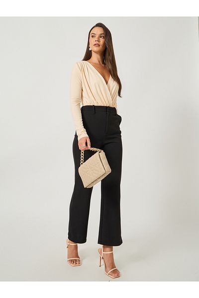 Styli V Neck Gathered Detail Knit Bodysuit