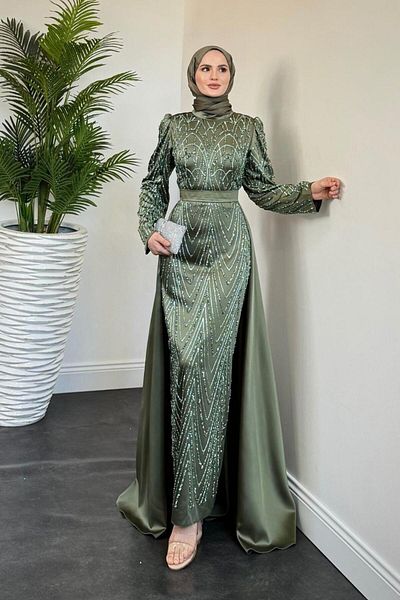 MERVEN AKYÜZ Βραδινό φόρεμα Katy Cape Glitter Χακί