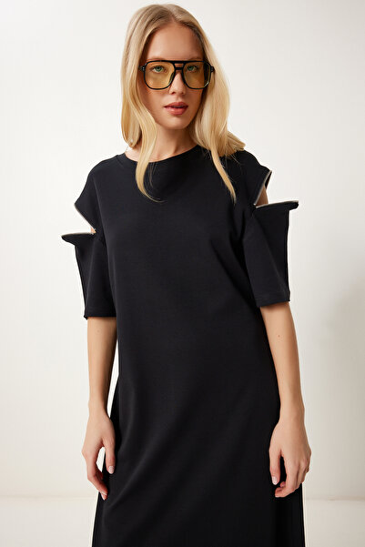 Happiness İstanbul Kadın Siyah Fermuar Detaylı Uzun Bol Örme Elbise DP00251