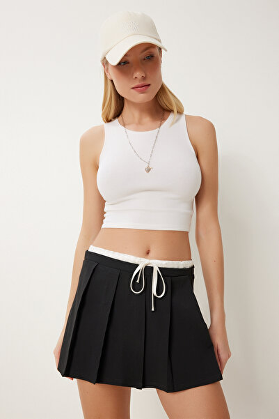Happiness İstanbul Kadın Siyah Renk Kontrastlı Pileli Mini Dokuma Şort Etek CR00507