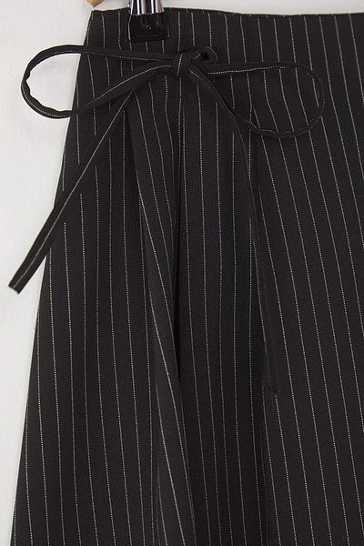 Trendyol Collection Black Striped Pleat and Ribbon Detailed Mini Length Woven Skirt Tedaw25Et00012