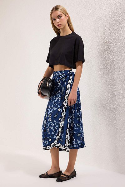 Trendyol Collection Blue Ethnic Patterned Double Breasted Viscose Skirt Twoss25Et00198