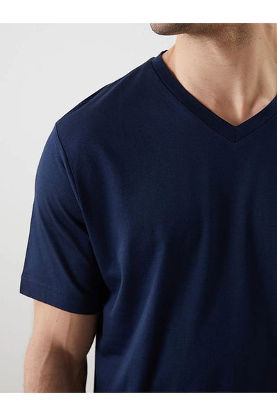 LC Waikiki Ανδρικό T-Shirt με λαιμόκοψη V χτενισμένο βαμβακερό