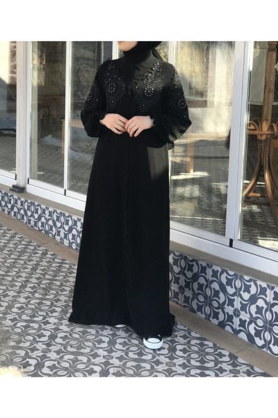 NAKŞİDİL Μαύρο φεράκι με λεπτομέρεια από πέτρα Guipure