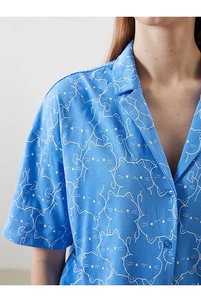 LC Waikiki Set de pijamale pentru femei cu guler de cămașă cu imprimeu și pantaloni scurți