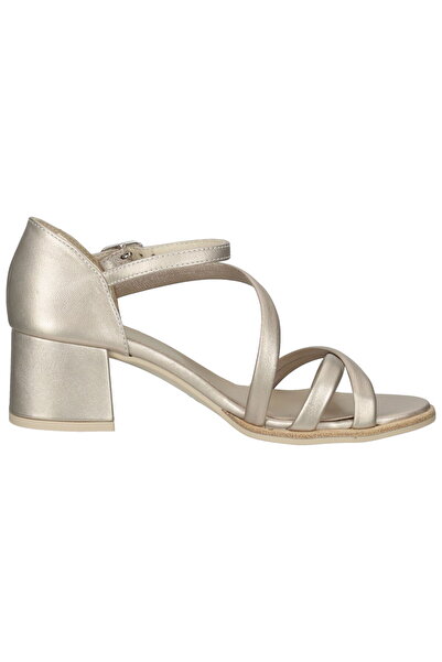 Nero Giardini Sandály - pohodlný a stylový design